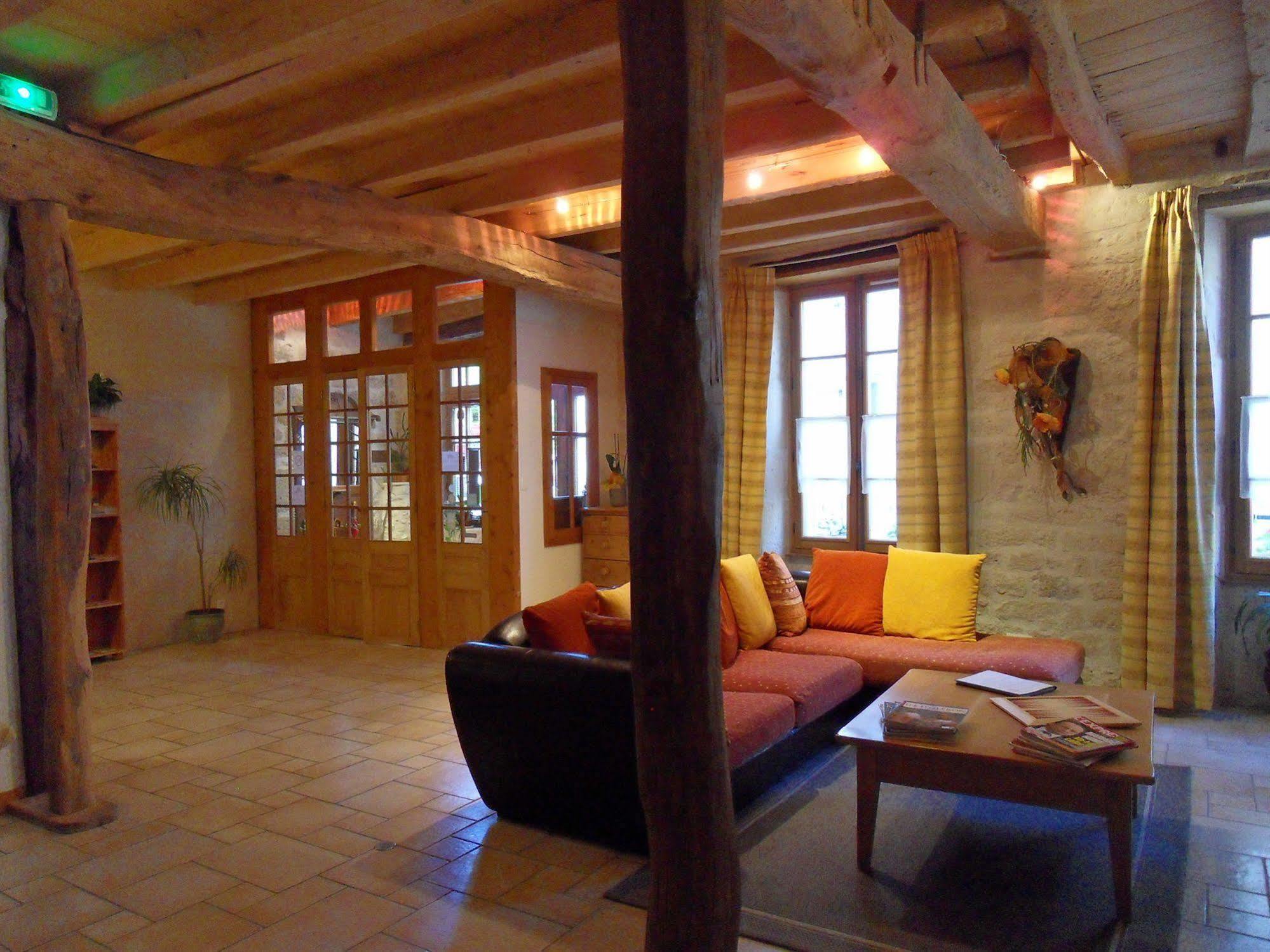 Hôtel du Donjon Aulnay (Charente-Maritime) Exterior foto
